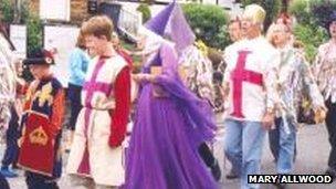 People in medieval costume in Ightham village