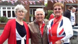 Karen Nield (Centre) and Ann Richards (right)