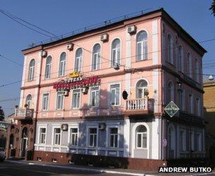 VelikoBritaniya Hotel, Donetsk - copyright Andrew Butko