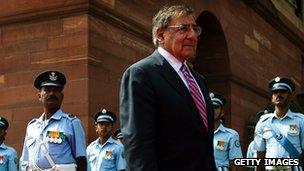 US Defence Secretary Leon Panetta inspecting Indian guard of honour