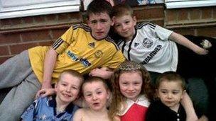 Duwayne, Jade, John, Jack, Jessie and Jayden Philpott.