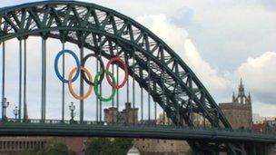 Olympic rings on Newcastle's Tyne Bridge