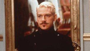 Kenneth Branagh in Hamlet