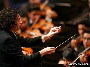 Conducto Gustavo Dudamel and the Simon Bolivar Symphony Orchestra