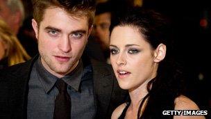 Robert Pattinson and Kristen Stewart, from the Twilight films