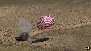 China's manned space craft touches back down to Earth on 29 June 2012