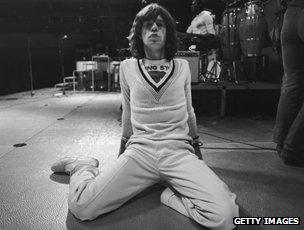 Mick Jagger at tour rehearsals in 1975