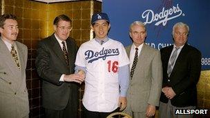 Hiedo Nomo at the press conference marking his signing for the LA Dodgers in 1995