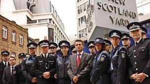 Commissioner Bernard Hogan-Howe with Romanian police officers