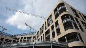 Exterior of new Southmead Hospital