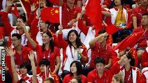 Chinese fans cheering at the Aquatic Centre