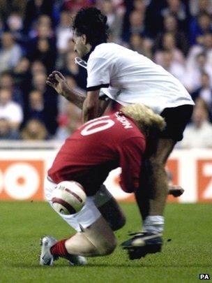 Boris Johnson playing football in 2006