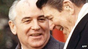 Mikhail Gorbachev, Ronald Reagan