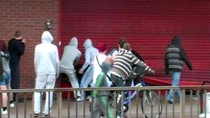 Looting at Salford Shopping City