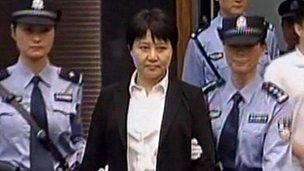 Gu Kailai in court (9 Aug 2012)