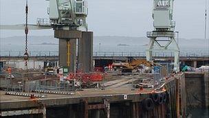 Demolition of crane cargo berth at Guernsey's St Peter Port Harbour