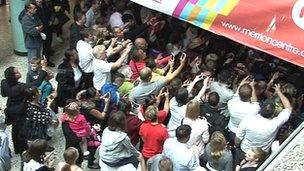 Crowd at Nicola Adams appearance