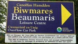 Beaumaris leisure centre sign