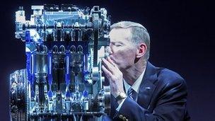 Alan Mulally gets close to Ford's 1.0 litre EcoBoost engine