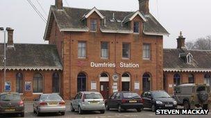 Dumfries station