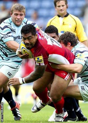 Anthony Allen tackles London Welsh's Alfie To'Aola