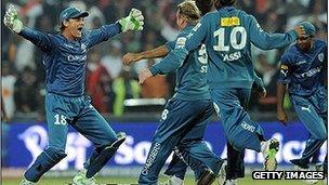 Deccan Chargers beat Bangalore to win IPL in 2009