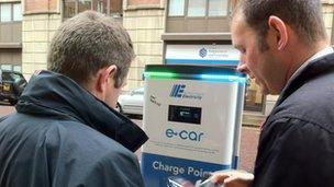 Philip Reaney explains how to charge the Ecar