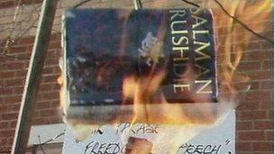 Protesters burn copies of The Satanic Verses in 1989