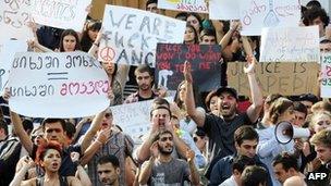 Georgian students protest against torture in prisons (20 Sept 2012)