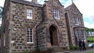 Cùirt an t-Sioraidh ann am Baile Bhòid