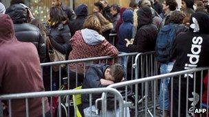 Queue for iPhone 5