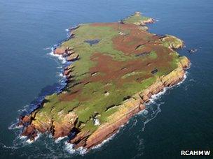 Skokholm - © Crown: Royal Commission on the Ancient and Historical Monuments of Wales