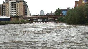 High water levels on River Aire, Leeds