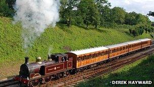 Met Locomotive No. 1 with Chesham carriages