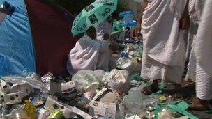 Rubbish left by pilgrims in Mecca