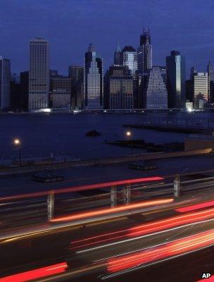 Manhattan in darkness (Image: AP)