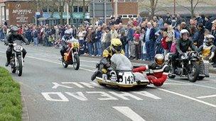 Racing sidecars in the Thundersprint cavalcade