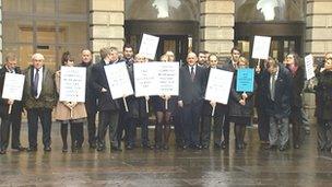 Protest at Edinburgh Sheriff Court