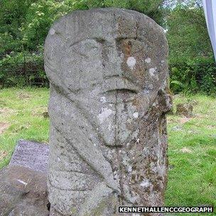 Two-headed stone, Caldragh, Boa Island