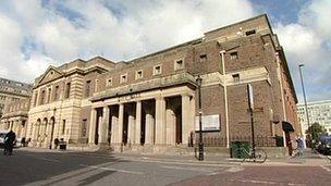 Newcastle City Hall