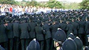 Scene from Orgreave, 18 June 1984