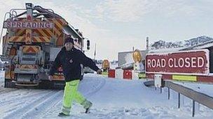 Closing the snow gate on the A66 (January 2010)