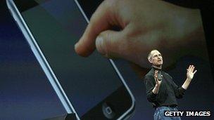 Steve Jobs unveils iPhone