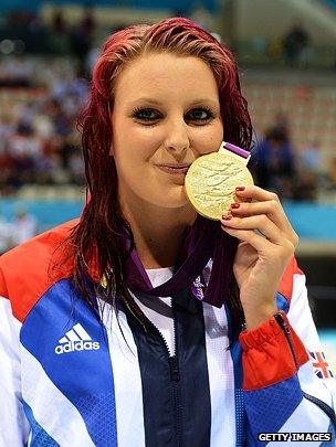 Jessica-Jane Applegate at the Aquatics Centre with her Paralympic gold medal