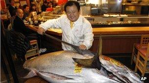 Kiyoshi Kimura at his sushi chain, 5 January