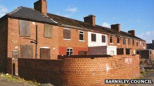 Row of derelict houses in Grimethorpe