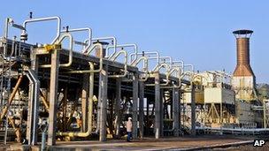 Fahmideh gas refinery and storage facility in Iran (5 January 2012)