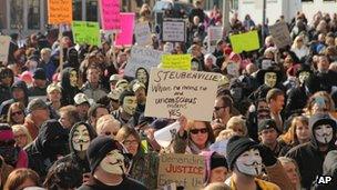 People protest outside the courthouse in Steubenville, Ohio 5 January 2013