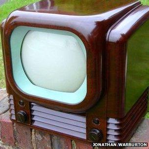 Vintage Bakelite TV.