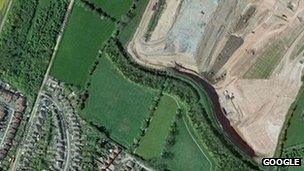 Dorket Head landfill site with resident David King's house circled in red